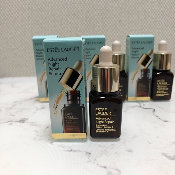 Estée Lauder Advanced Night Repair Travel Set - Picture 2 of 5